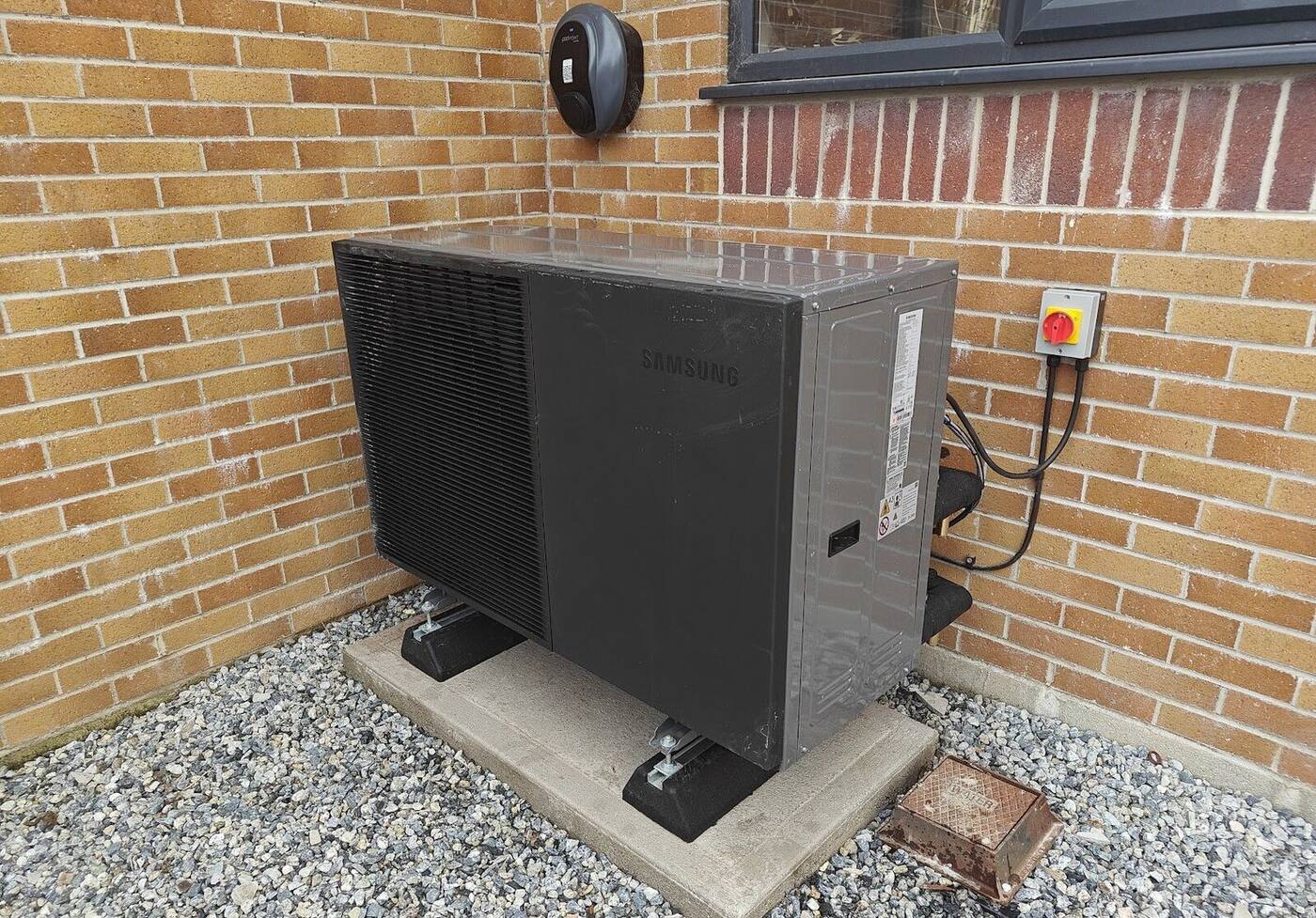 Samsung air source heat pump installed by BECS